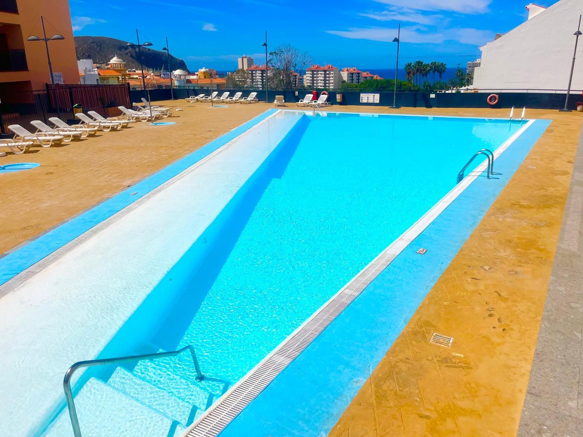 Los Seres - Relaxing Apartment With Pool Лос-Крістіанос Екстер'єр фото